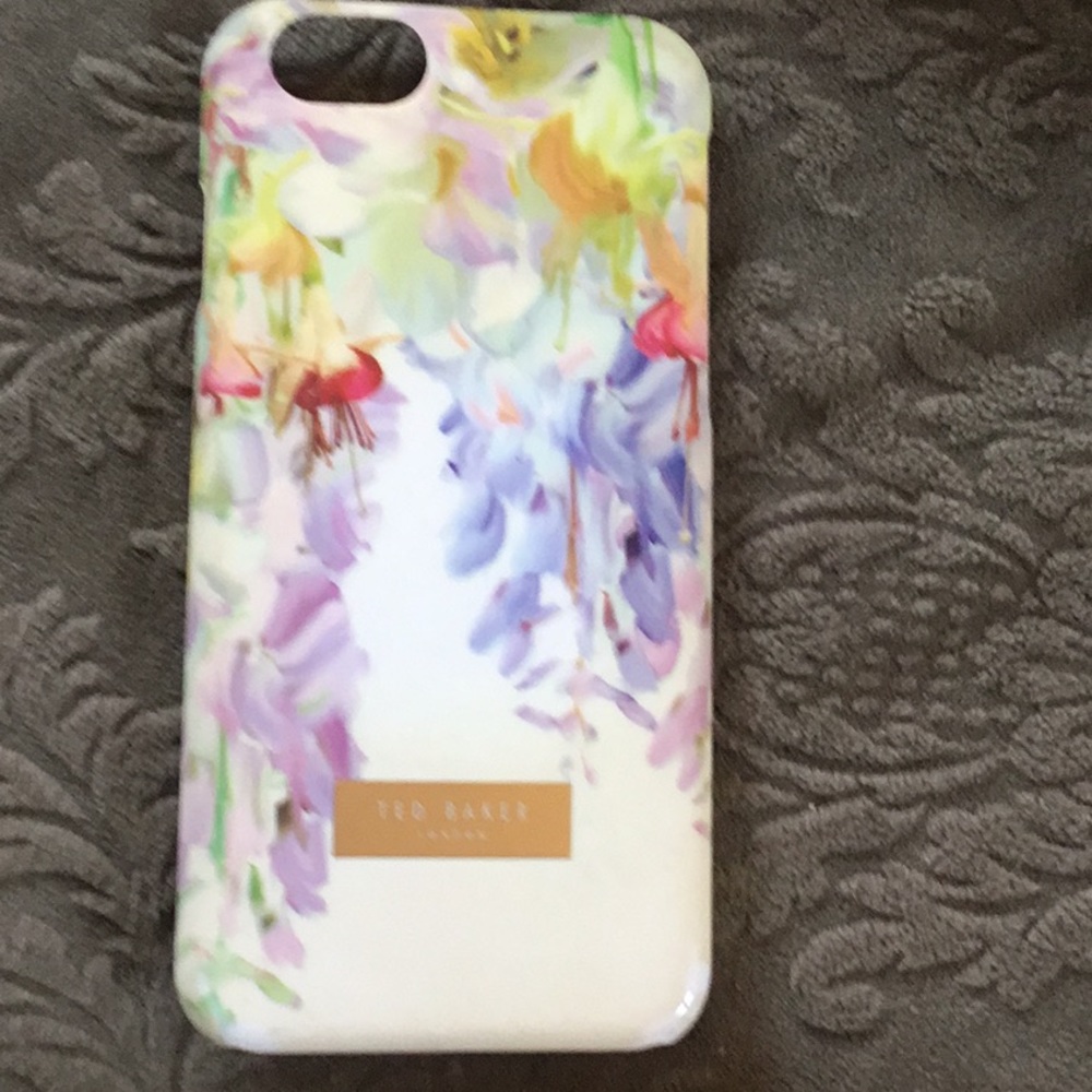 Ted Baker IPhone 7